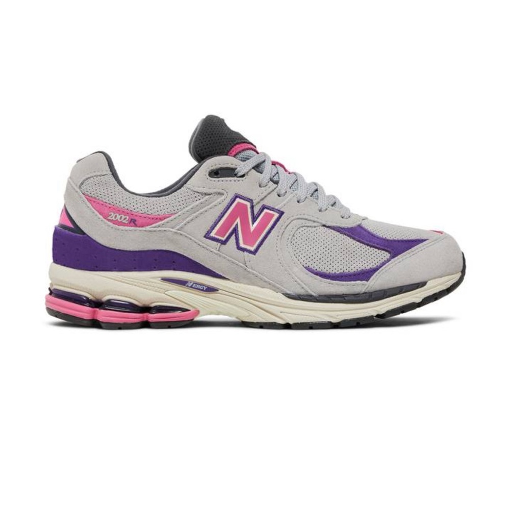 NEW BALANCE 200R
